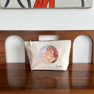 Featured image of Venus pochette